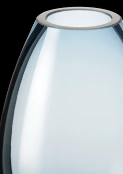 Holmegaard Vase H11.5 cm i blå fra serien Cocoon | Køb her Clearance