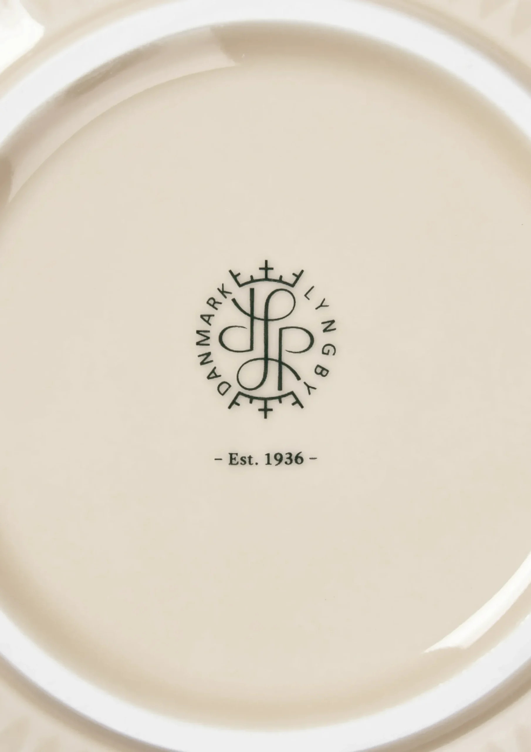 Lyngby Porcelæn Rhombe Earth Skål Ø13 cm marble | Køb nu Best