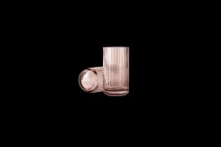 Lyngby Porcelæn Vase H15.5 cm i rød fra serien Lyngby Sale